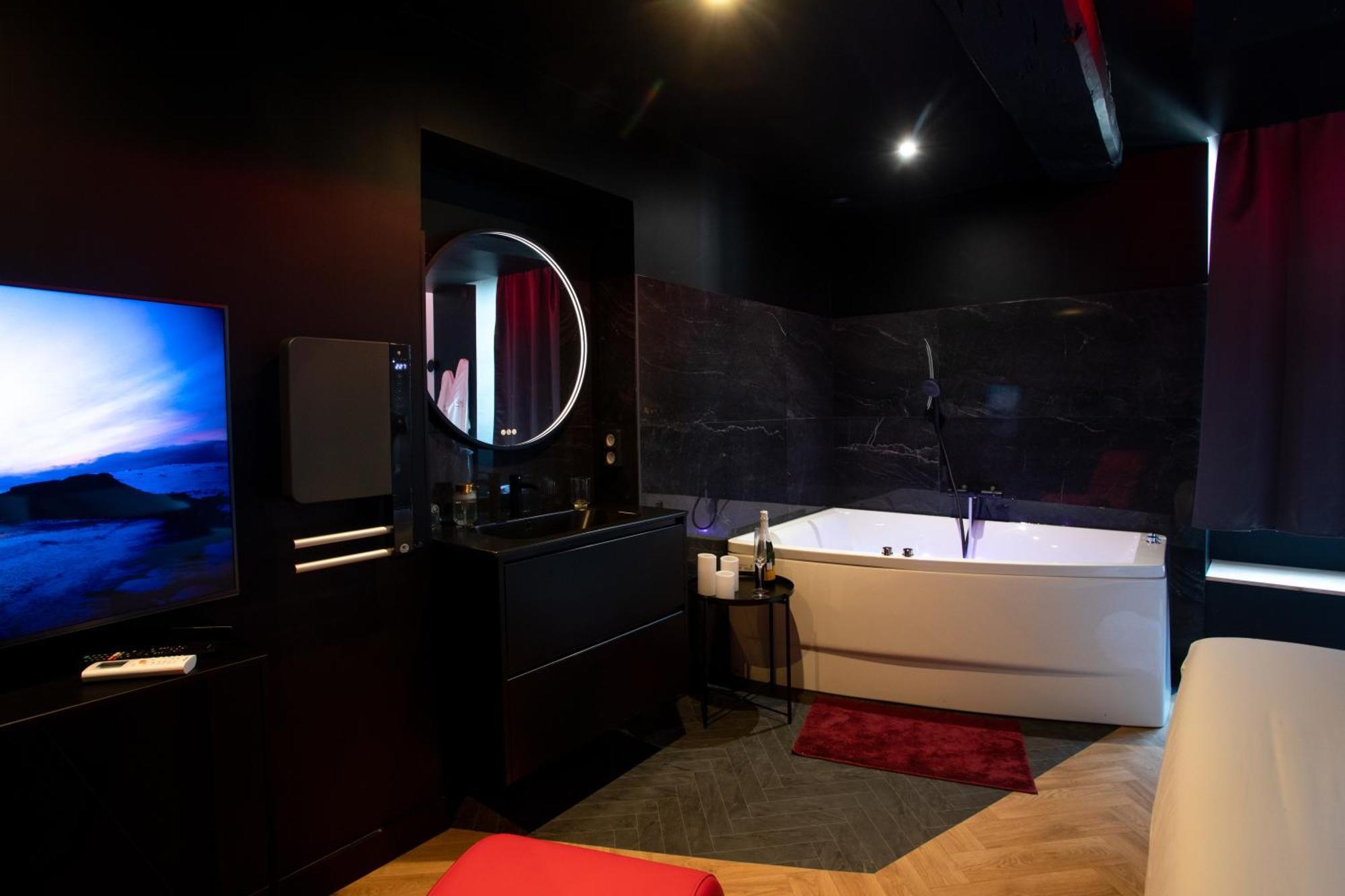 La Suite Spa & Cinema Saint-Lambert-du-Lattay Exteriér fotografie